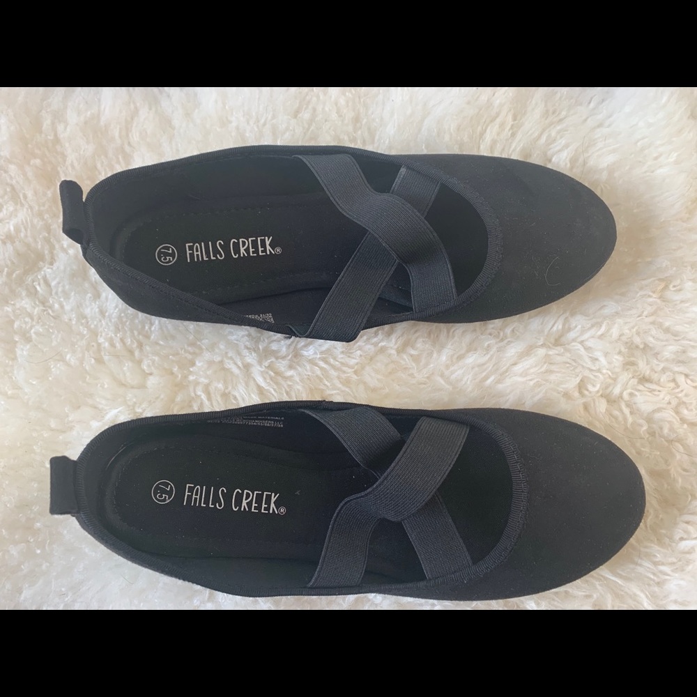 Ballet flats